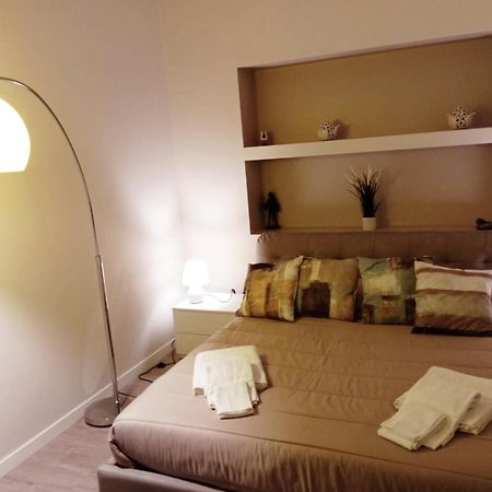 Apartamento La Casa Di Peppe Bari Exterior foto