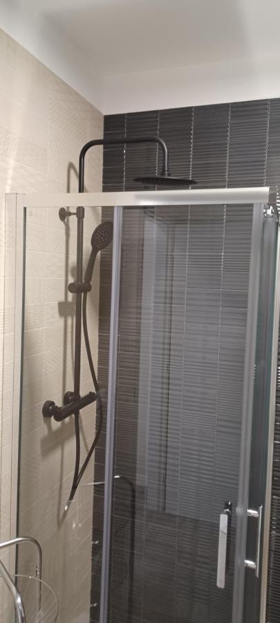 Apartamento La Casa Di Peppe Bari Exterior foto