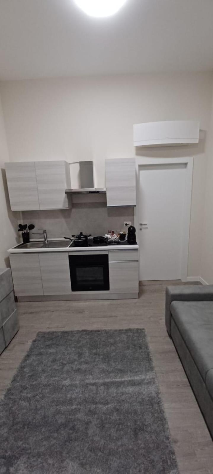Apartamento La Casa Di Peppe Bari Exterior foto